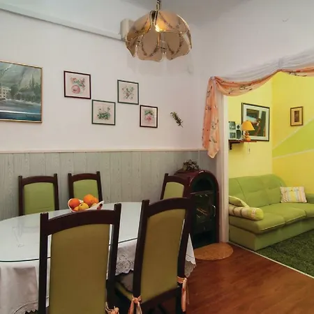 Karlo Apartamento
